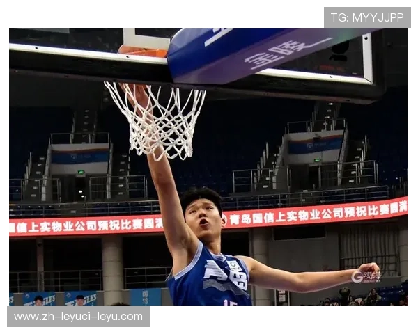 杨瀚森关键时刻打满9分钟高效贡献4分3板0失误率队打出精彩表现